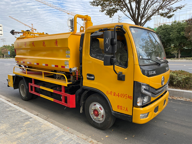 河池清洗吸污车